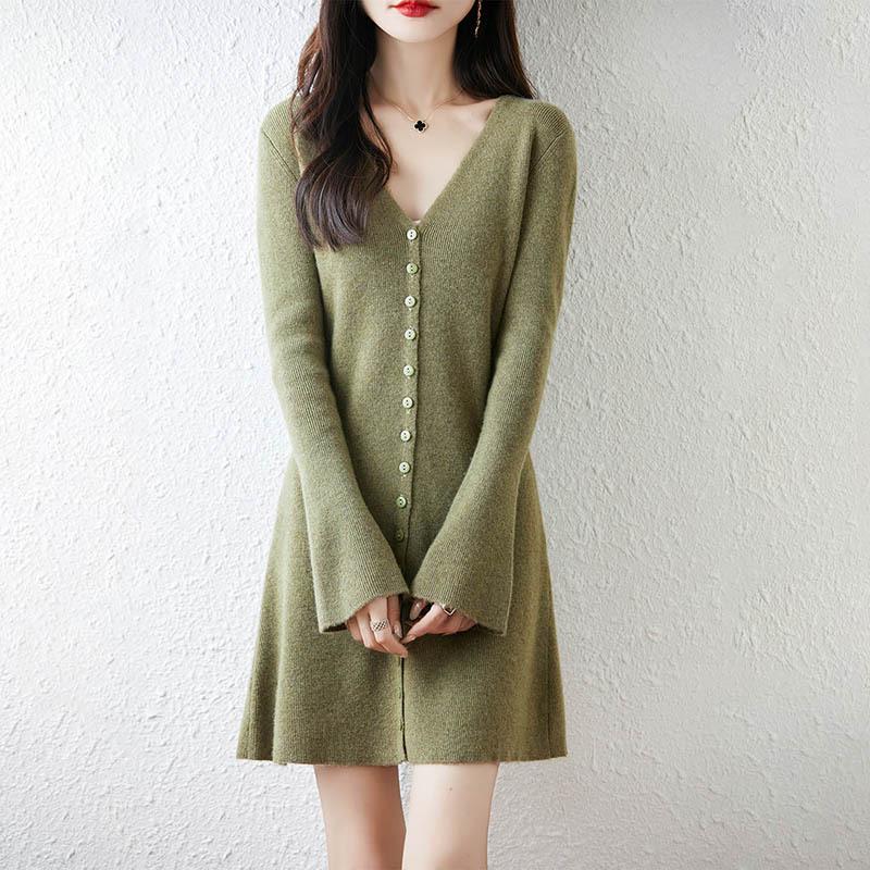 25 Early Autumn Women's V-neck Slim Knit Dress: Waist-cinching A-line Skirt with Long Sleeves and Multi-button Detail.