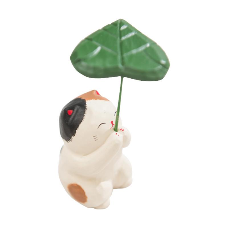 Modern Minimalist Wood Carving Lucky Cat Decorative Figurine For Office Desk And Giftgiving