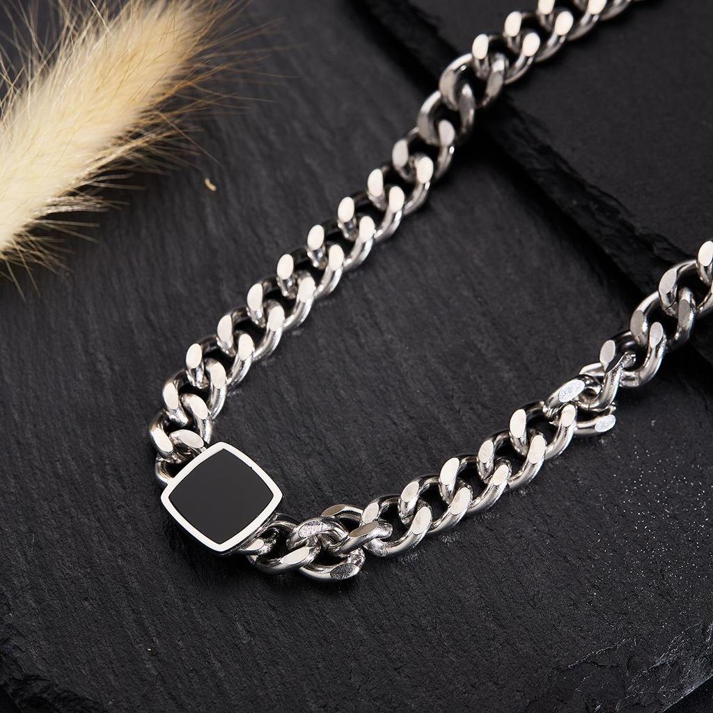 Colier nou din oțel titan argintiu rezistent la decolorare - Lanț de claviculă la modă, ușor și versatil pentru femei