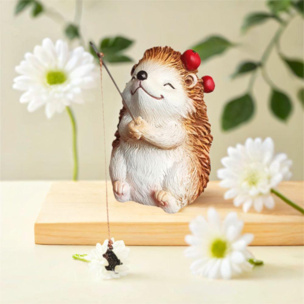 Resin Mini Hedgehog Figurine Funny Hedgehog Statue Hedgehog Fishing Ornament  Home Office Decor