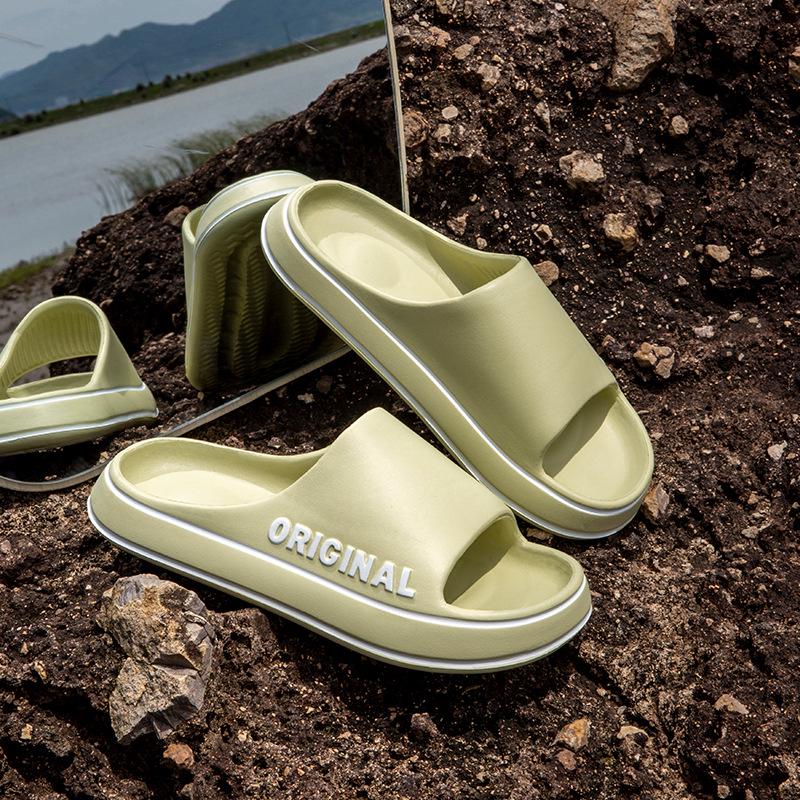 

2025 Men s and Women s Summer Thick-Soled Non-Slip EVA Cloud Slippers 38-39 (fits 37-38) світло-зелений колір