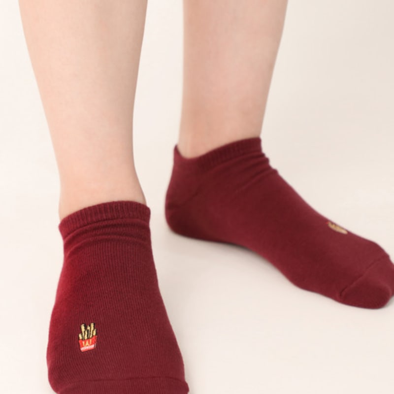 SNOOZY French Fries Embroidered Ankle Socks