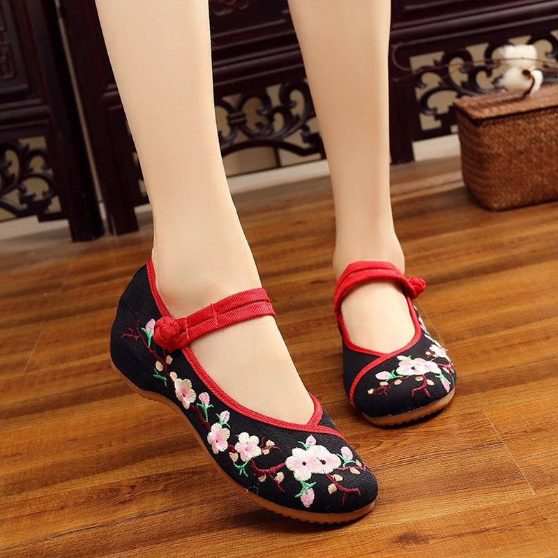 Certainly Are 10 Descriptive Keywordrich Titles For The Women Vintage Chinese Traditional Plum Blossom Canvas Embroidery Flat Loafers Each Over 70