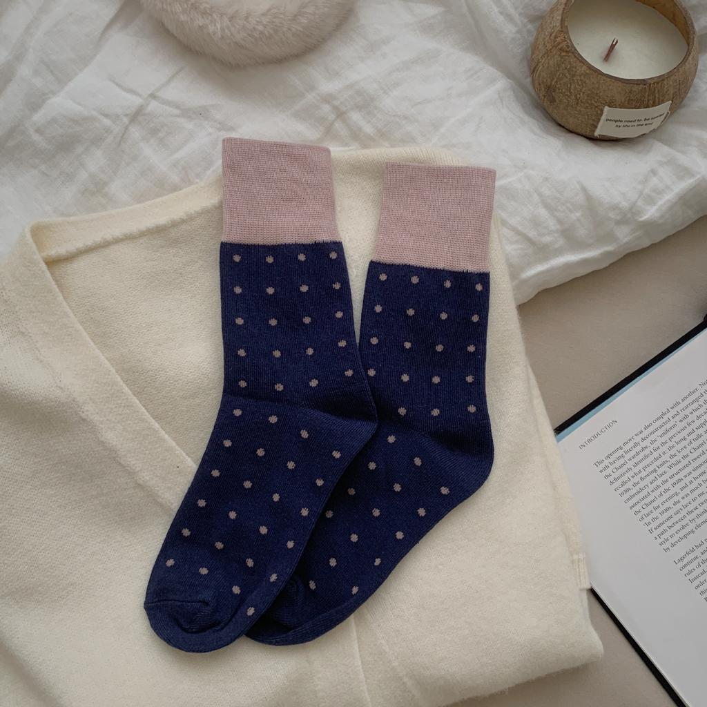 Female Autumn and Winter New Products All Match Polka Dot in The Tube Pile Socks