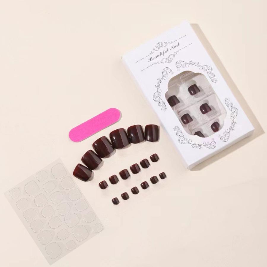 

Однотонные винно-красные накладные ногти для педикюра