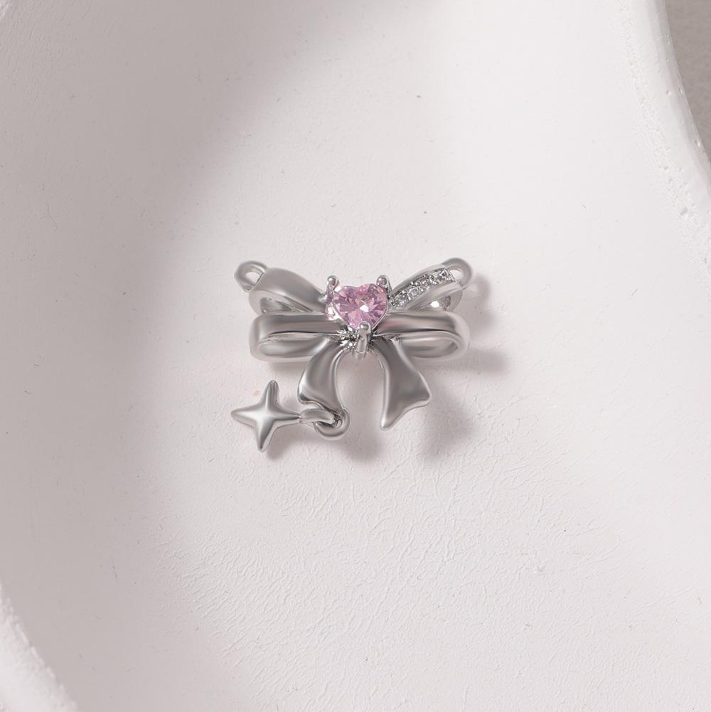 Посеребренное ожерелье-подвеска с розовым сердцем, стразами, бантом и звездой