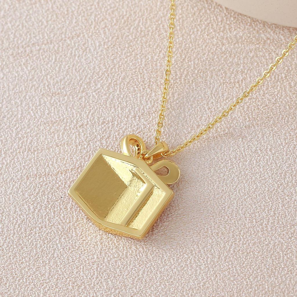 Elegant Christmas Red Enamel Gold-Plated Necklace - Creative Clavicle Chain Design
