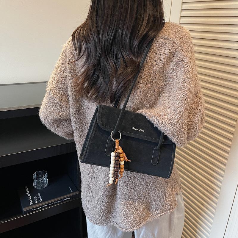 Fashion retro bag women's autumn and winter commute shoulder underarm bag portable commuter bag