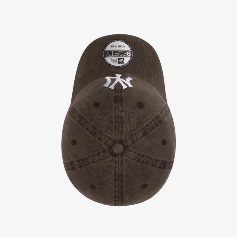 New Era New York Yankees Pigment Washed Unstructured Ballcap Brown 15131652