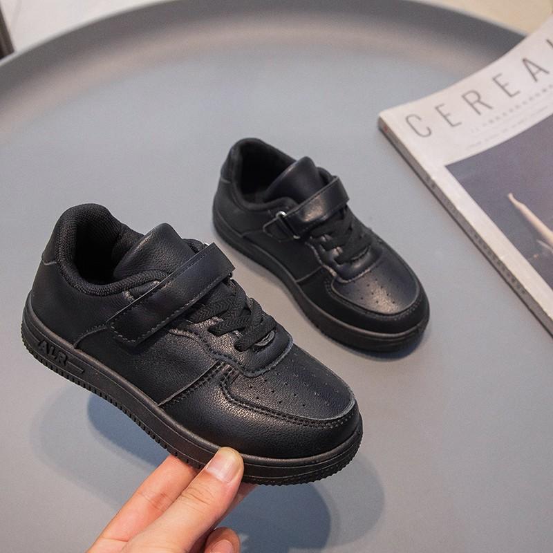 Kids Casual Sneakers Boys Girls Soft Sole Non-Slip Rubber Breathable Plain Black White
