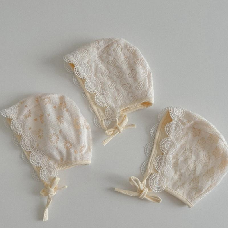 Delicate Lace Hat Newborns Bonnet, Soft and Cotton Fetal Caps for Infant Girls Breathable Early Fall Headwear 0-3 Years