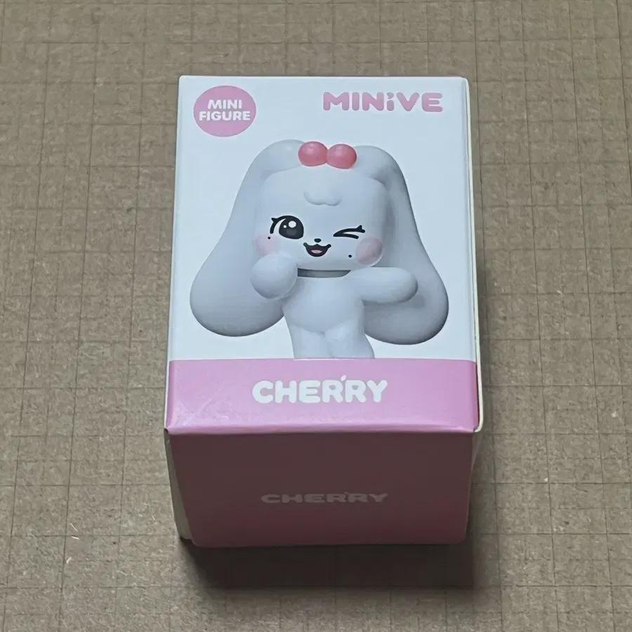 

IVE Мини-фигурки Minive Ive Wonyoung Cherry продаются
