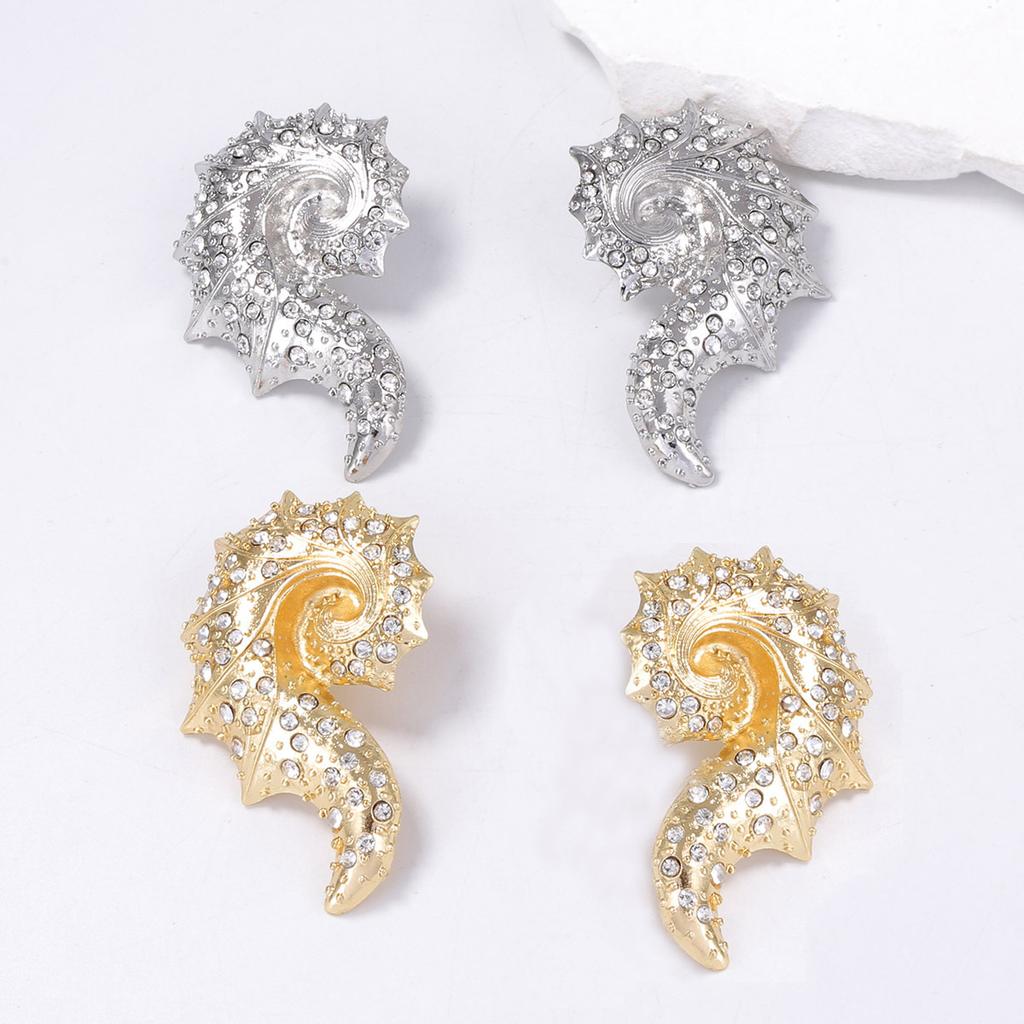 Ocean Cold Wind Light Luxury High-end Design Sense Exaggerated Alloy Inlaid Zircon Unique Conch Female Stud Earrings