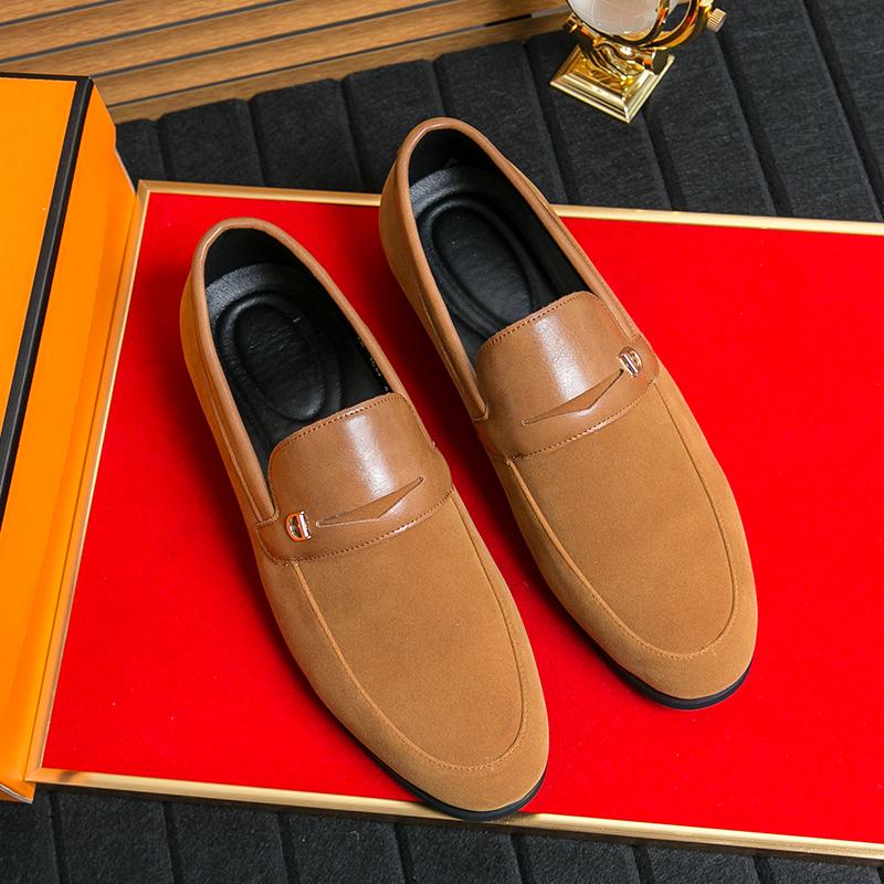 Fashion 2025 Spring Hot Selling Lightweight Soft Soled Loafers Men's Suede Leather Shoes Classic Brown Men's Business Casual Shoes