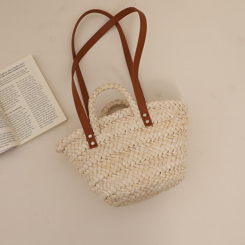New Fashion Corn Husk Woven Bag Sweet And Fresh Style Handmade Woven Bag For Women Medium Size
