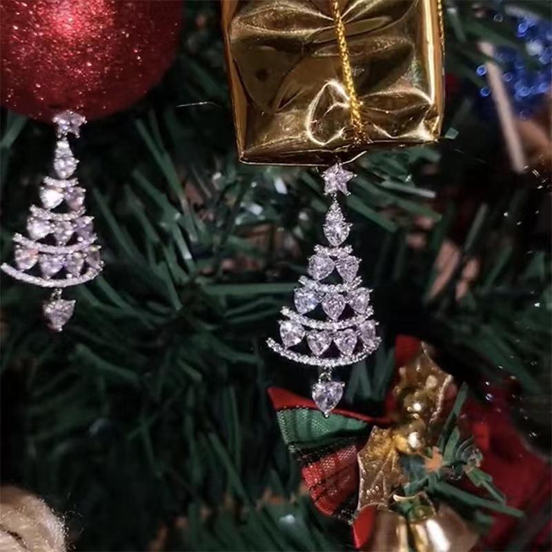 Elegante grenzüberschreitende Weihnachtsbaum-Quastenohrringe für Damen