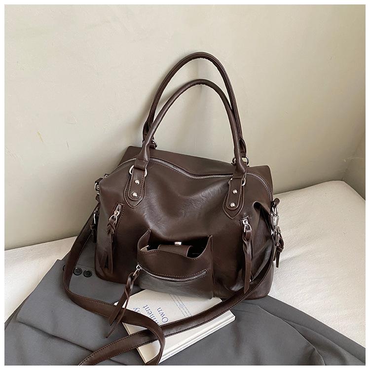 

Large capacity bag women s new retro tote bag women s fashion high-end commuting portable shoulder messenger bag