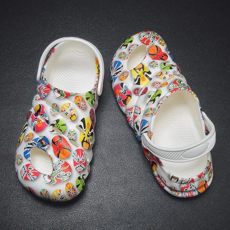 Fashion Slippers for Men Platform Beach Hole Low Price Rubber Clappers 2025 Sandals Man Adult Mascullino Elegant Fun Style Casual Shoes