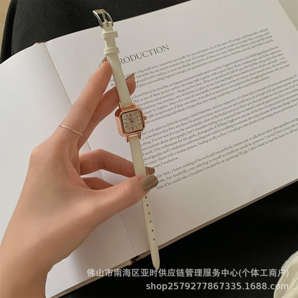Square Milk Small Square Candy Watch Women'S Retro Light Luxury Simple Temperament Leather Thin Belt Small Temperament Student Watch