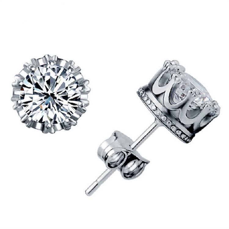 Unisex Retro Crown Stud Earrings - Trendy and Exquisite Ear Jewelry for Both Men and Women