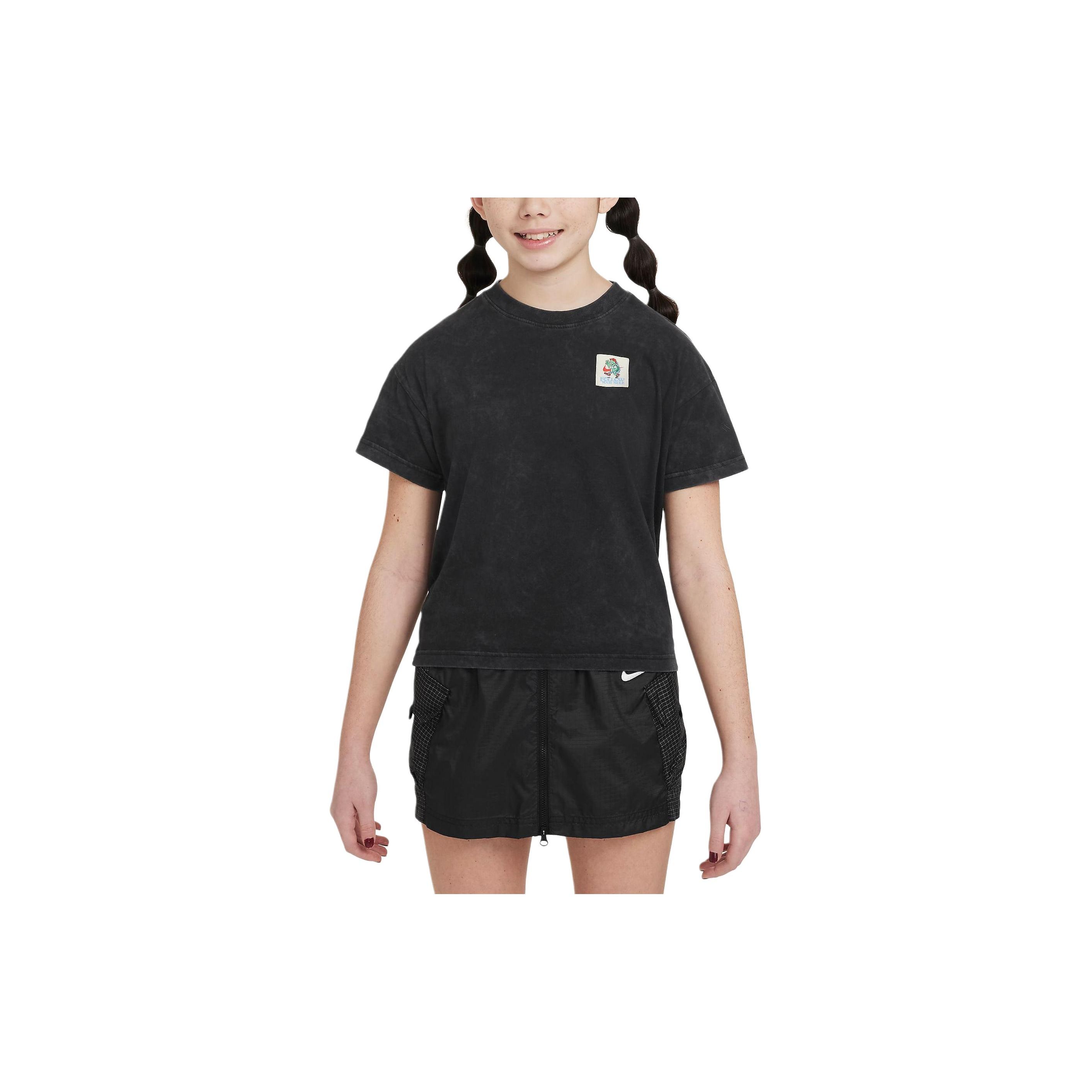 

Nike Sportswear Printed Anime Pattern Crew Neck Short Sleeve T-Shirt Kids T-Shirts Black FV5416010 L