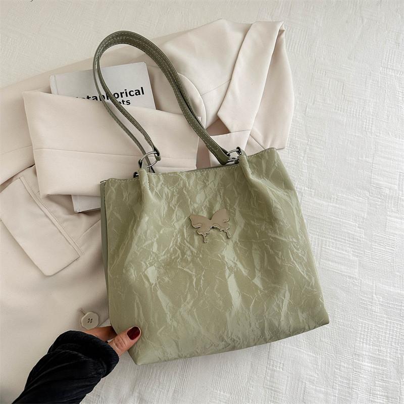 Stylish Commuter Women's Large Capacity Tote Bag 2024 Trendy Spring Fashion Handbag