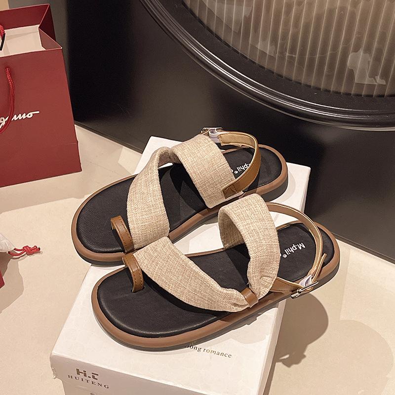 

Niche design high-end flat-soled sandals women s 2025 summer new fashion design flat-soled vacation cool slippers 40 бежевий