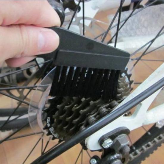 2Pcs/Set Bicycle Chain Brush Wide Range Use High Hardness Premium Wear-resistant Bicycle Roulette Brush for Road Bike