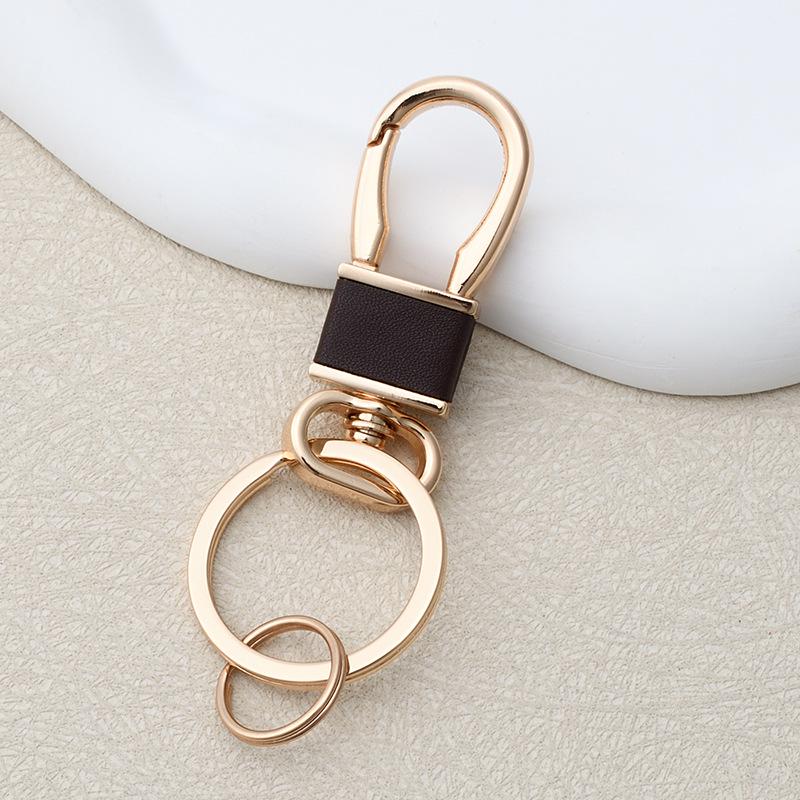 Breloc din piele în culoarea macaron cu cataramă de talie - Accesoriu auto personalizat și cadou mic