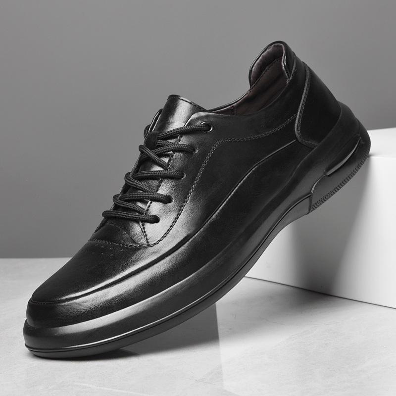 Men's shoes 2025 summer new outdoor versatile trend men's casual shoes solid color waterproof leather high-end sports shoes