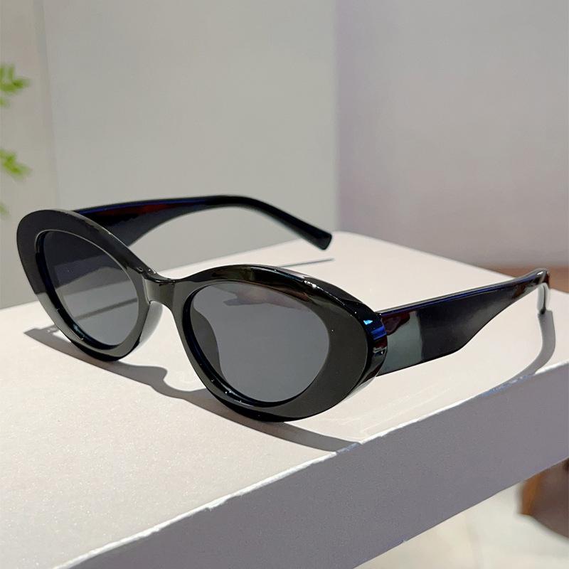 European and American style cat eye small frame trendy sunglasses small fragrant style high-end street photography thin jelly sunglasses