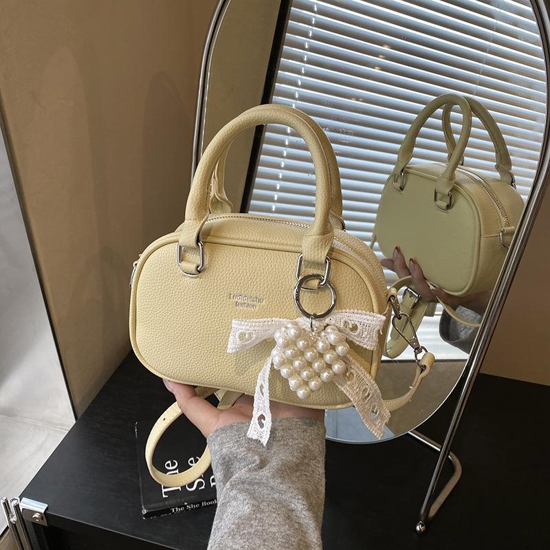 High-end Niche Bag Women's New Summer Fashion Versatile Shoulder Messenger Bag Portable Pillow Bag