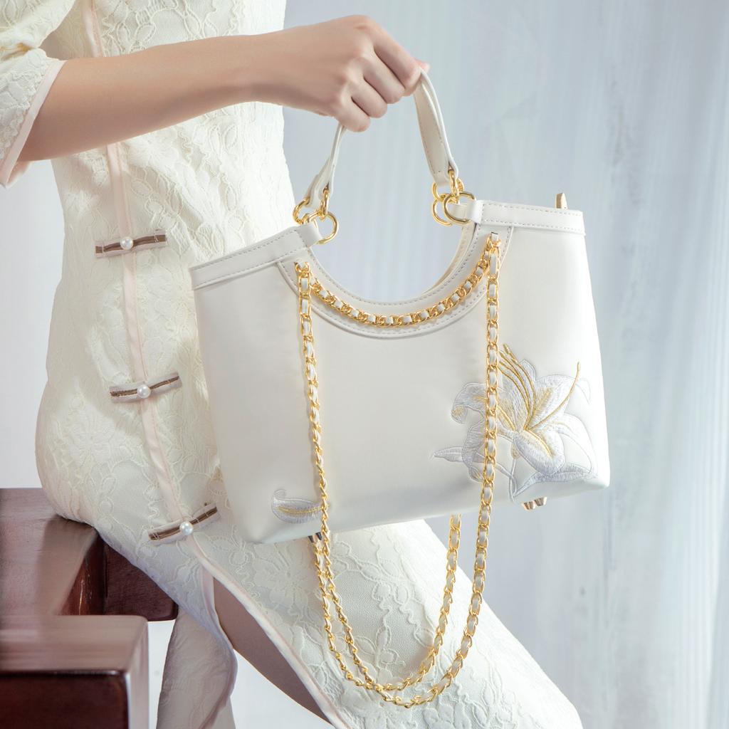 Mother'S Day Gift Embroidery New Chinese-Style Large-Capacity Portable Lady'S Mother Bag Atmospheric High-End Messenger Women'S Bag