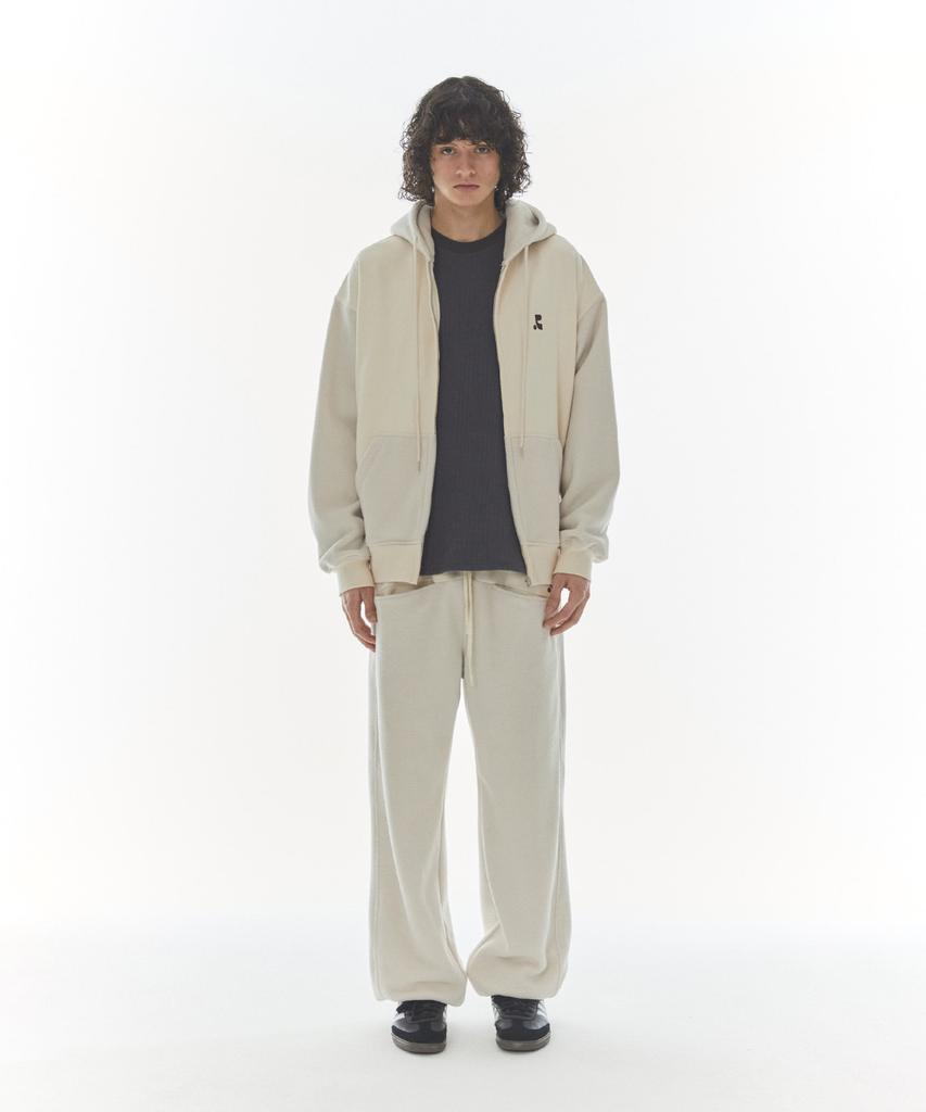 REST&RECREATION Coloration Fleece Jogger Pants - Ivory