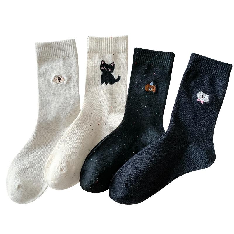 Female Spring and Autumn Cartoon Point Yarn Boneless Tube Socks