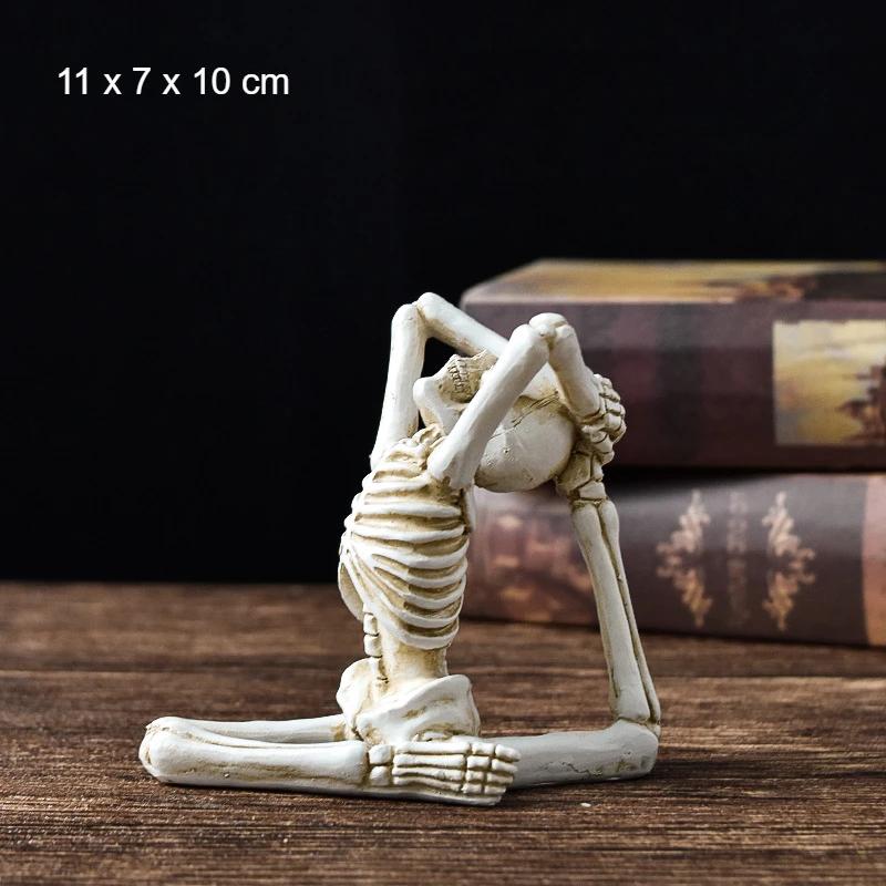 Vintage Skull Figurine Resin Haunted House Props Halloween Holiday Atmosphere Ornament Yoga Human Skeleton Statue for Home Decor