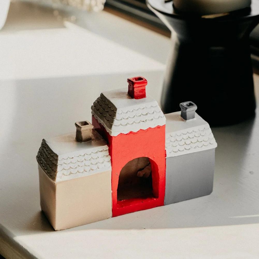 Village House Incense Burner Resin Snowy Winter House Figurines With 2 Incense Cone Burner Home Decoration For New Year Gift