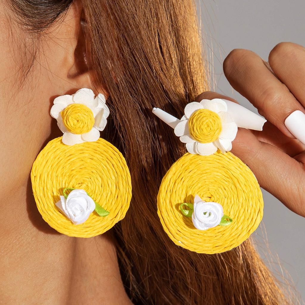 Summer hand-woven raffia stud earrings women's sweet temperament earrings pastoral atmosphere flower earrings