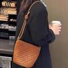 Niche Woven Bucket Bag Women's New Versatile Commuter Leather Large-capacity Bag Shoulder Messenger Bag