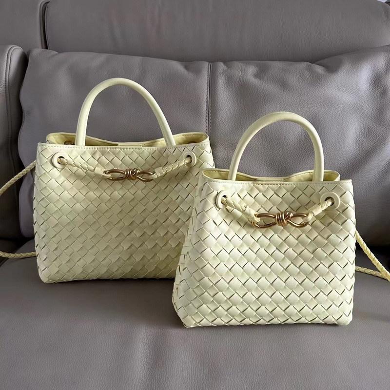 New Genuine Leather Women's Bag Fashion Retro Hand Woven Women's Handheld Single Shoulder Diagonal Cross Bag