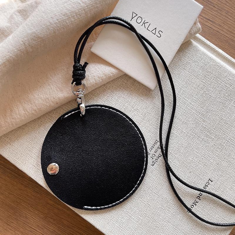 

Корейское женское кожаное магнитное ожерелье в виде очков - модный и портативный аксессуар для поездок на работу X1616 чёрный