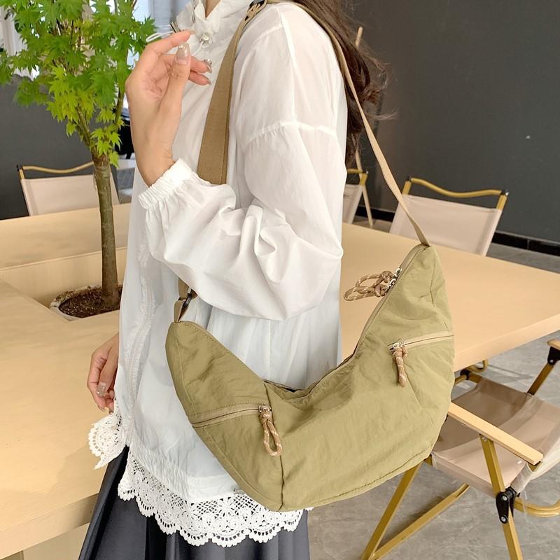 Casual Versatile Nylon Dumpling Bag Commuter Travel Crossbody Crescent Bag Trendy Women's Shoulder Croissant Bag