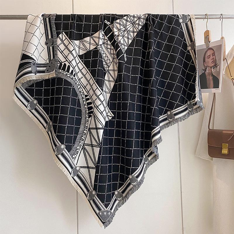 European Ancient Style Square Scarf, Iron Tower Small Fragrant Style Imitation Cashmere Warm Scarf, Women'S Double-Sided Large Shawl