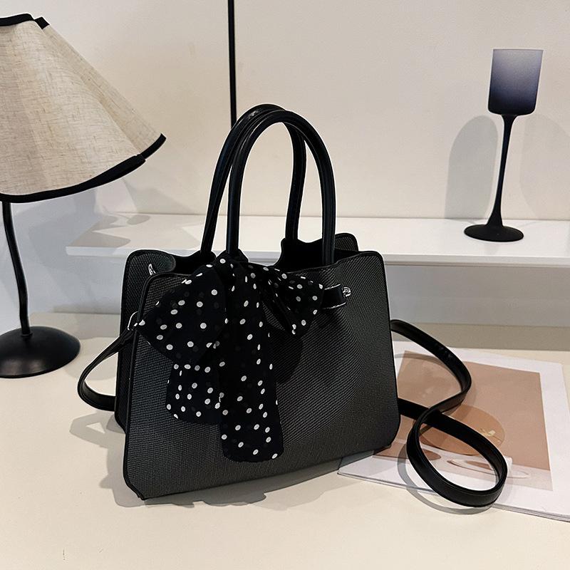 

Повседневная сумка женская новая модная универсальная ручная сумка для поездок на работу, на плечо, сумка-мессенджер чёрный