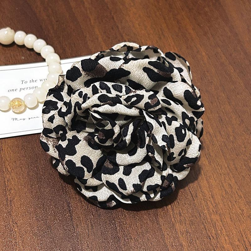 

Ретро леопардовый узор цветы заколки для волос ткань цветочные заколки для волос заколки для волос головные уборы для женщин корейские аксессуары для волос белый