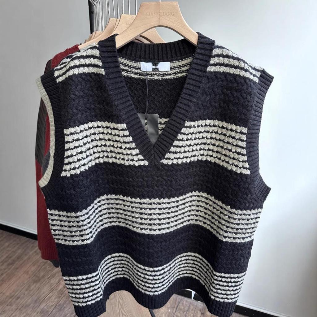Xiao Wang's Winter Korean Style Plus Size V-Neck Striped Sweater Vest