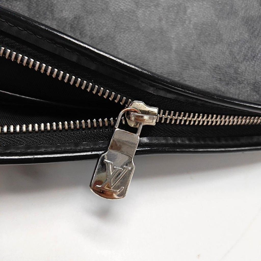 [Pre-Owned] Louis Vuitton Pochette Voyage MM 'Black Damier Graphite Canvas' - Good #PTP5C9