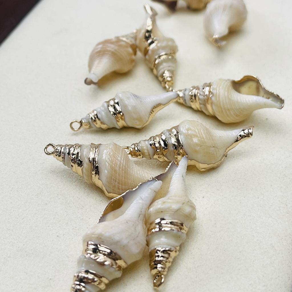 10Pcs, Natural Shell Conch Zinc Alloy Golden Edge Pendant Charms for DIY Necklace Accessories, Creative Jewelry Making, Bachelorette Party Favours