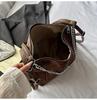 2025 Trendy Women's Large-Capacity Fashionable Tote: Commute & Crossbody Bag