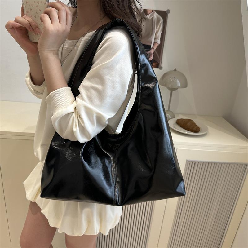 Einfache und stimmungsvolle Achseltasche Damen Sommermode vielseitig lässig Arbeit Pendeln Schulterhandtasche